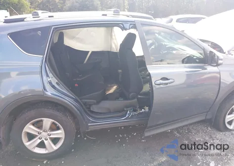 2014 Toyota Rav4 Xle z USA, uszkodzony, nr VIN 2T3WFREVXEW094988